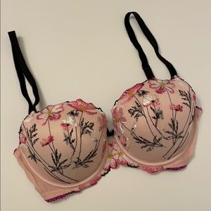 Dream Angels Victoria’s Secret 34DD Bra